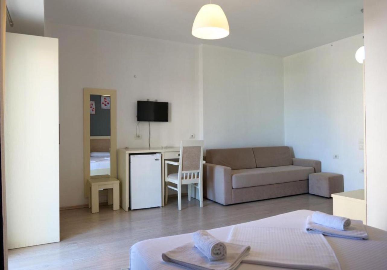 Prive Hotel Sarande