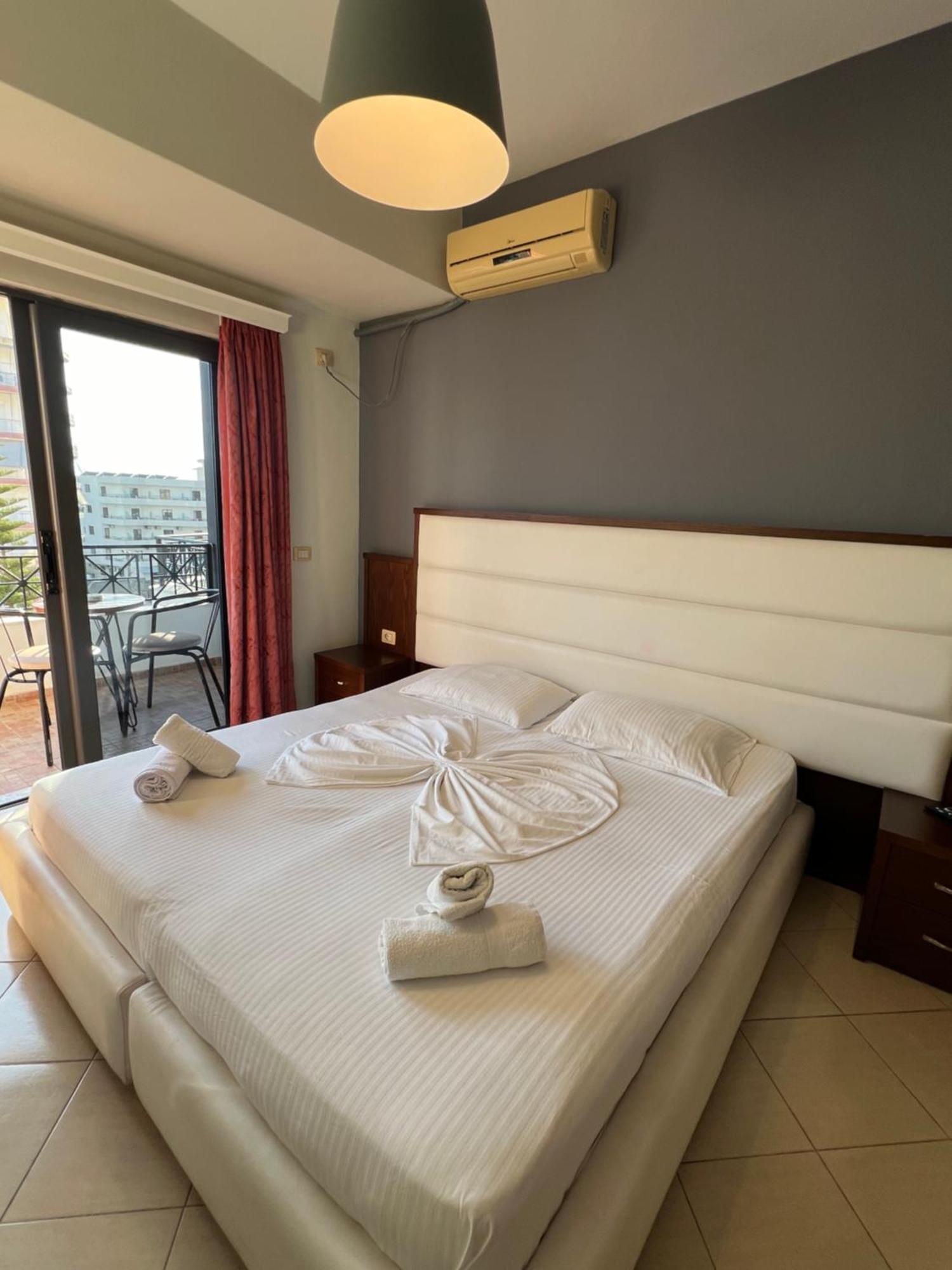 Prive 4*
