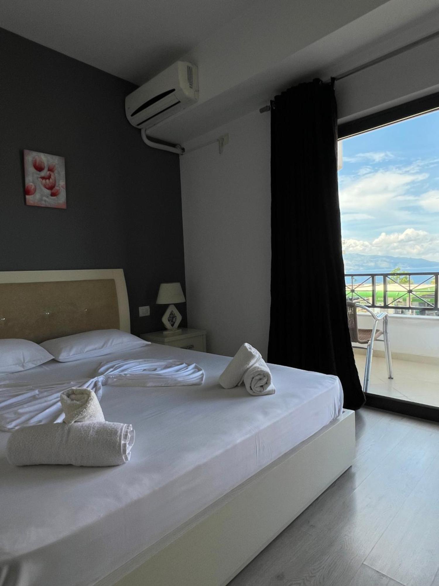 Prive 4* Sarande